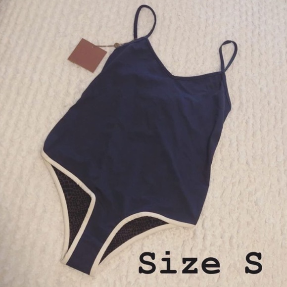 Acacia Waikiki One Piece - Picture 4 of 8